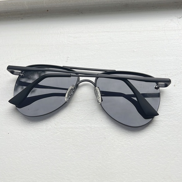 Le Specs “The Prince” Aviators - Picture 4 of 5